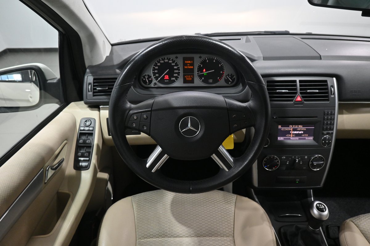 Foto Mercedes-Benz B 16