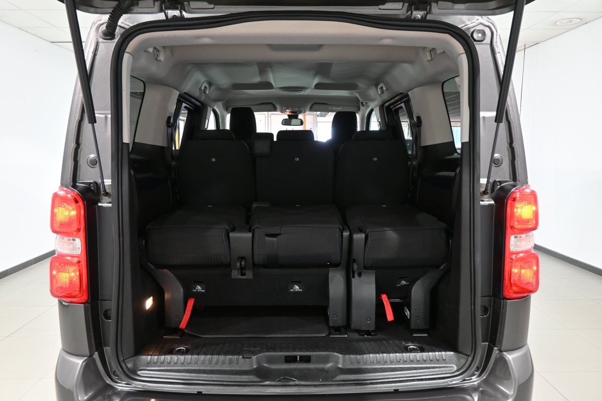Foto Peugeot Traveller 8