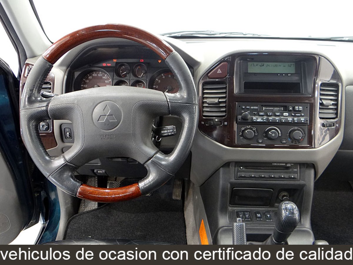 Foto Mitsubishi Montero 29