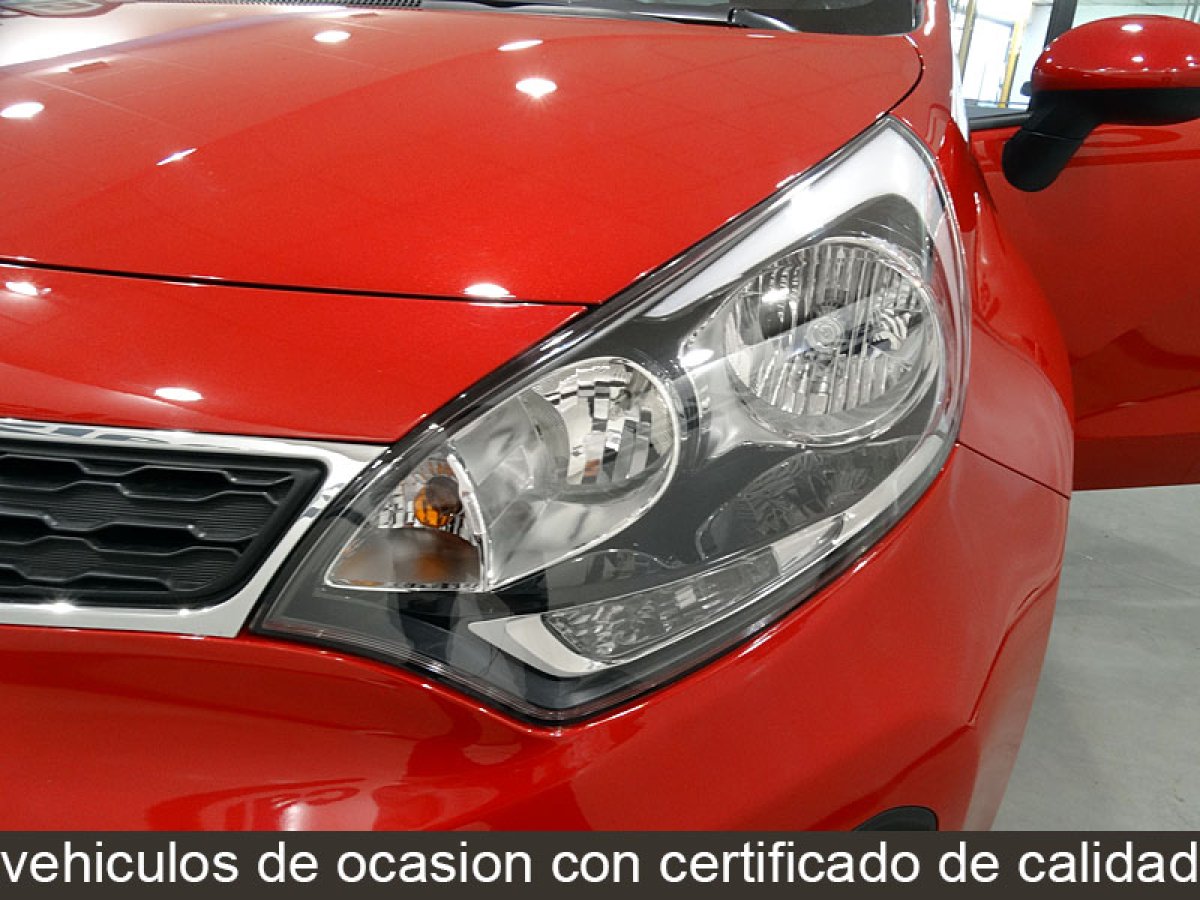 Foto Kia Rio 12