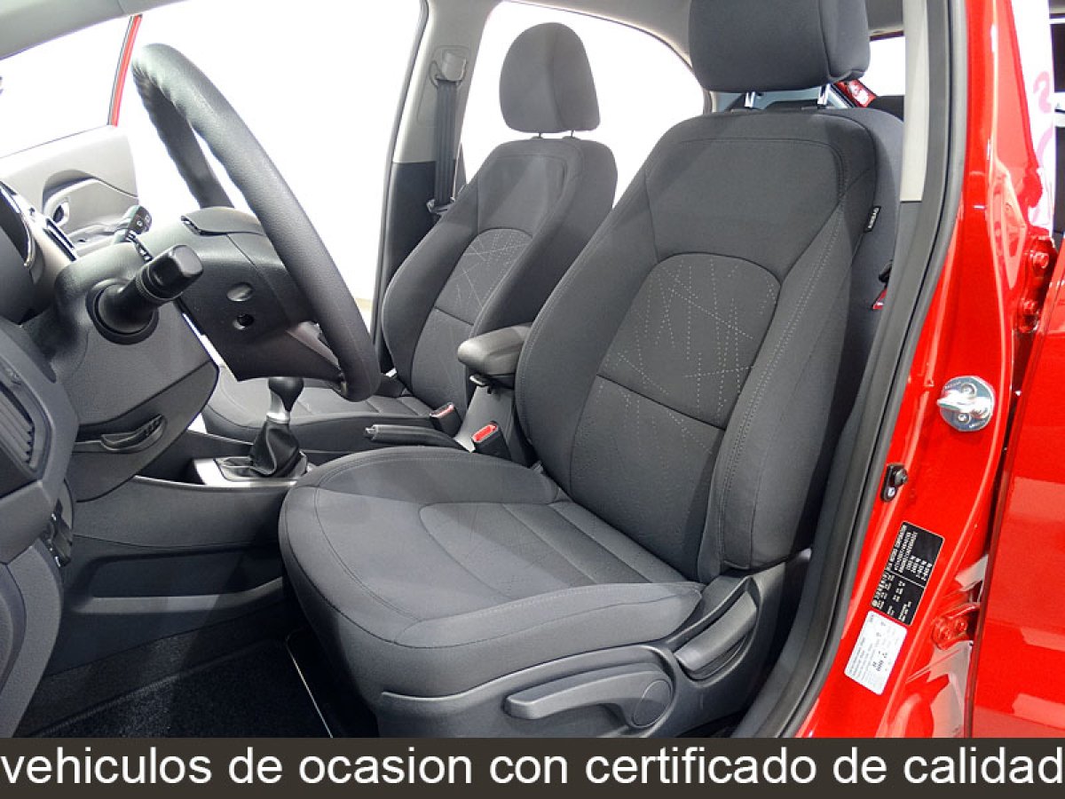 Foto Kia Rio 17