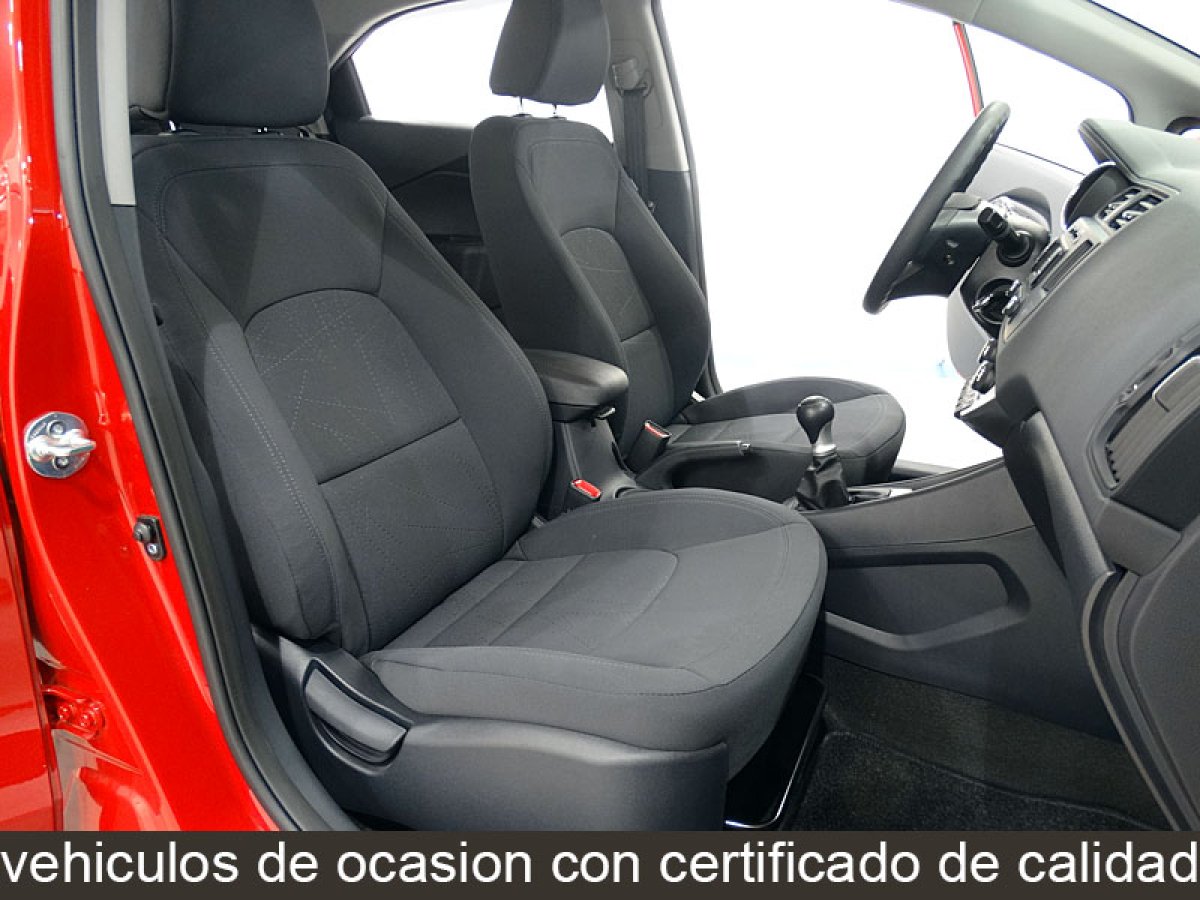 Foto Kia Rio 19