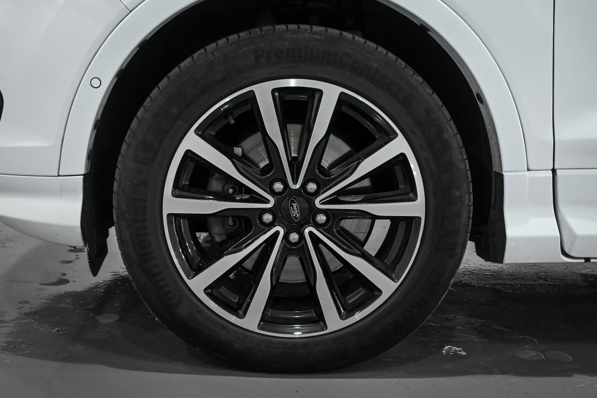 Foto Ford Kuga 36