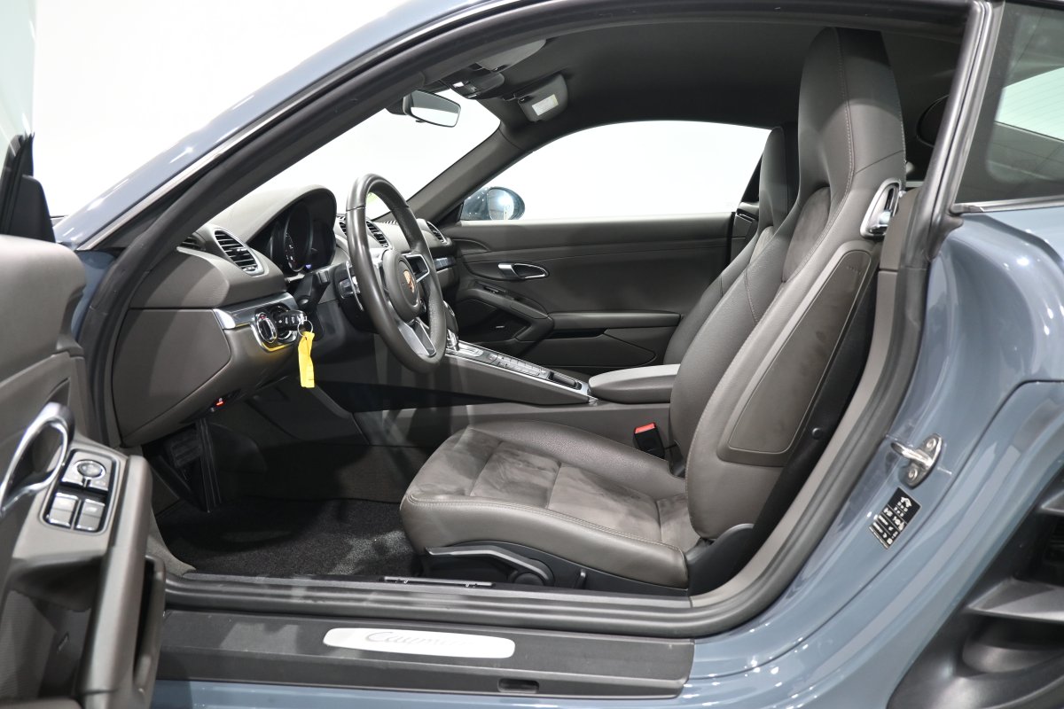 Foto Porsche 718 CAYMAN 10