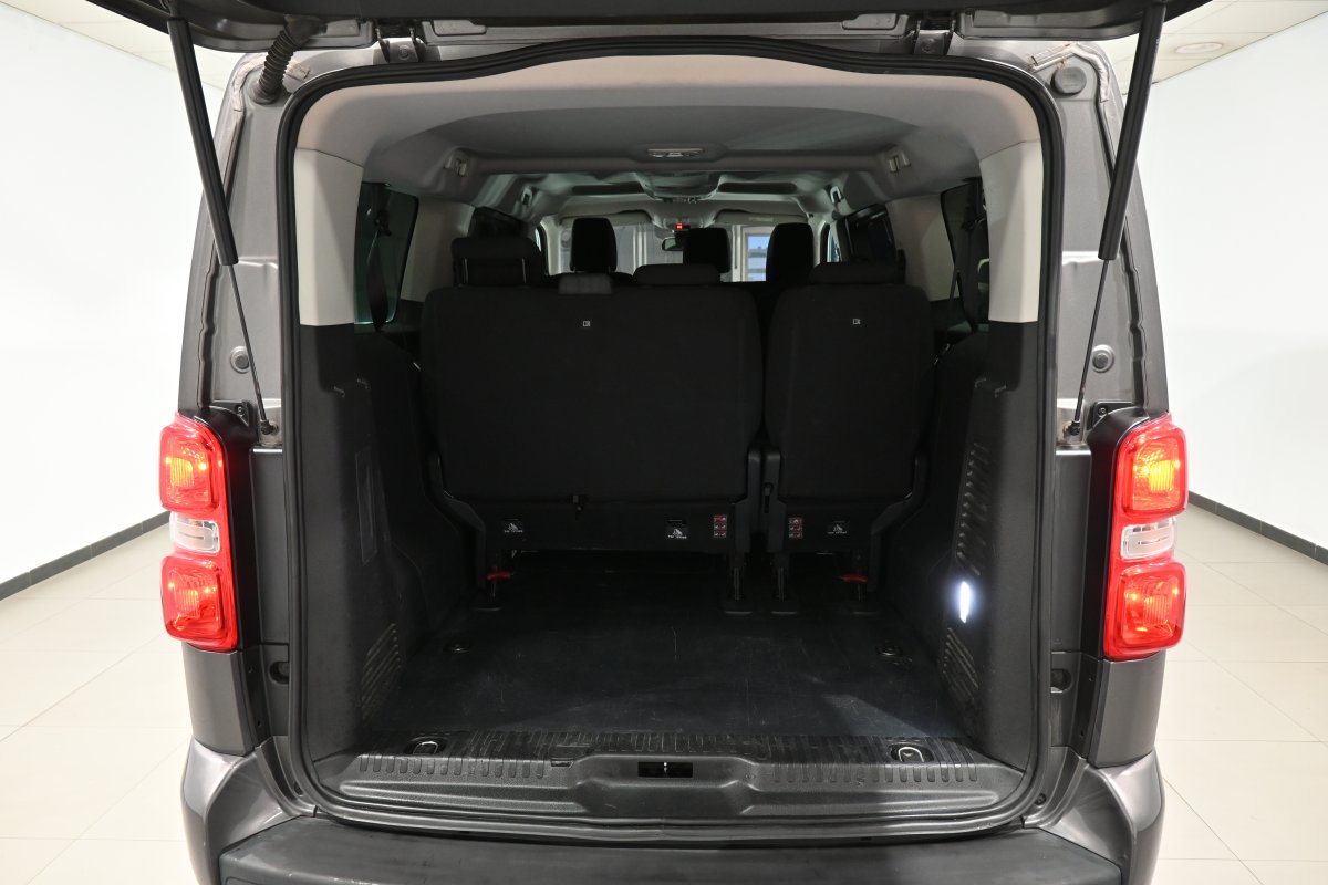 Foto Peugeot Traveller 8