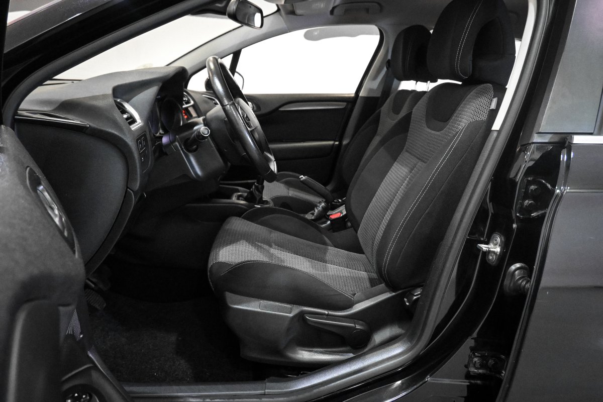 Foto Citroen C4 13