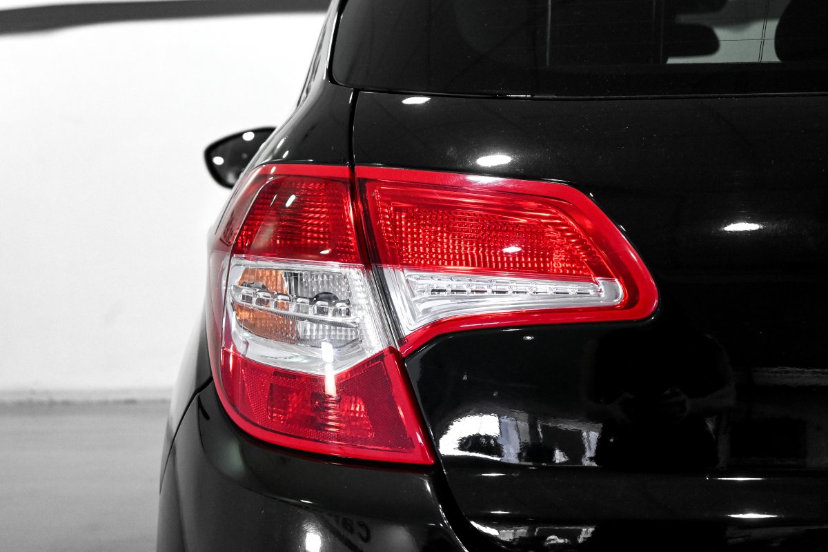 Foto Citroen C4 10