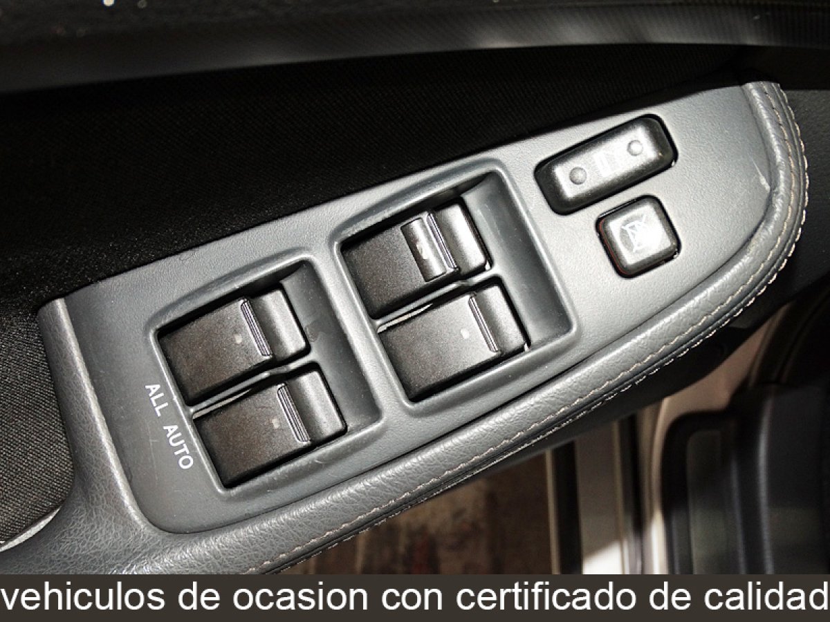 Foto Toyota Avensis 15