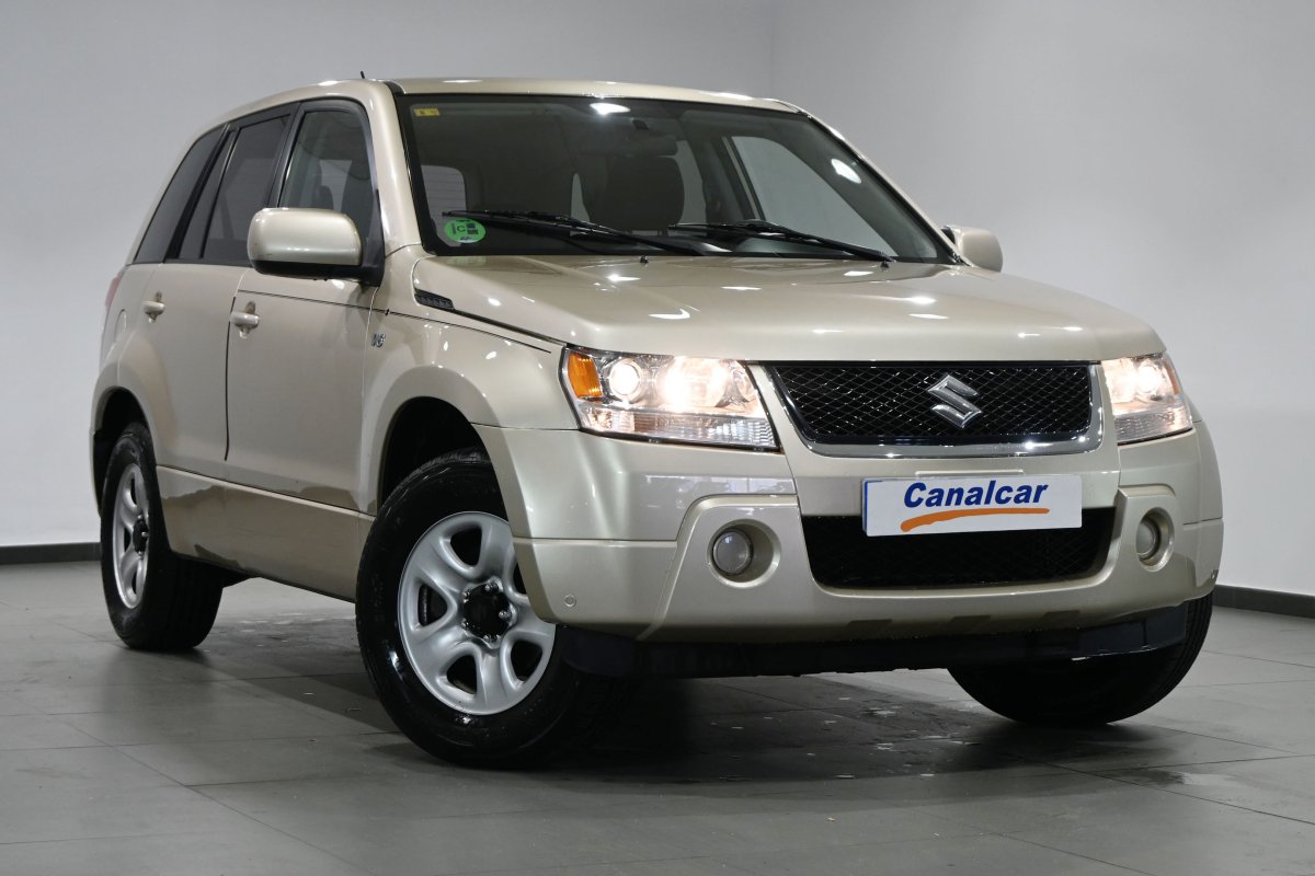 Foto Suzuki Grand 3