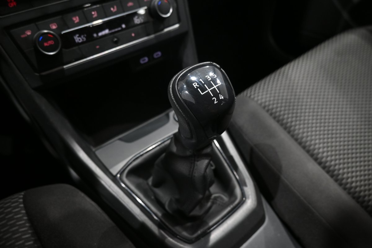 Foto Volkswagen T-Cross 17