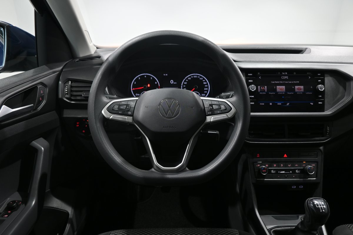 Foto Volkswagen T-Cross 16