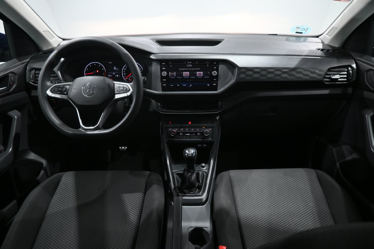 Foto Volkswagen T-Cross 15