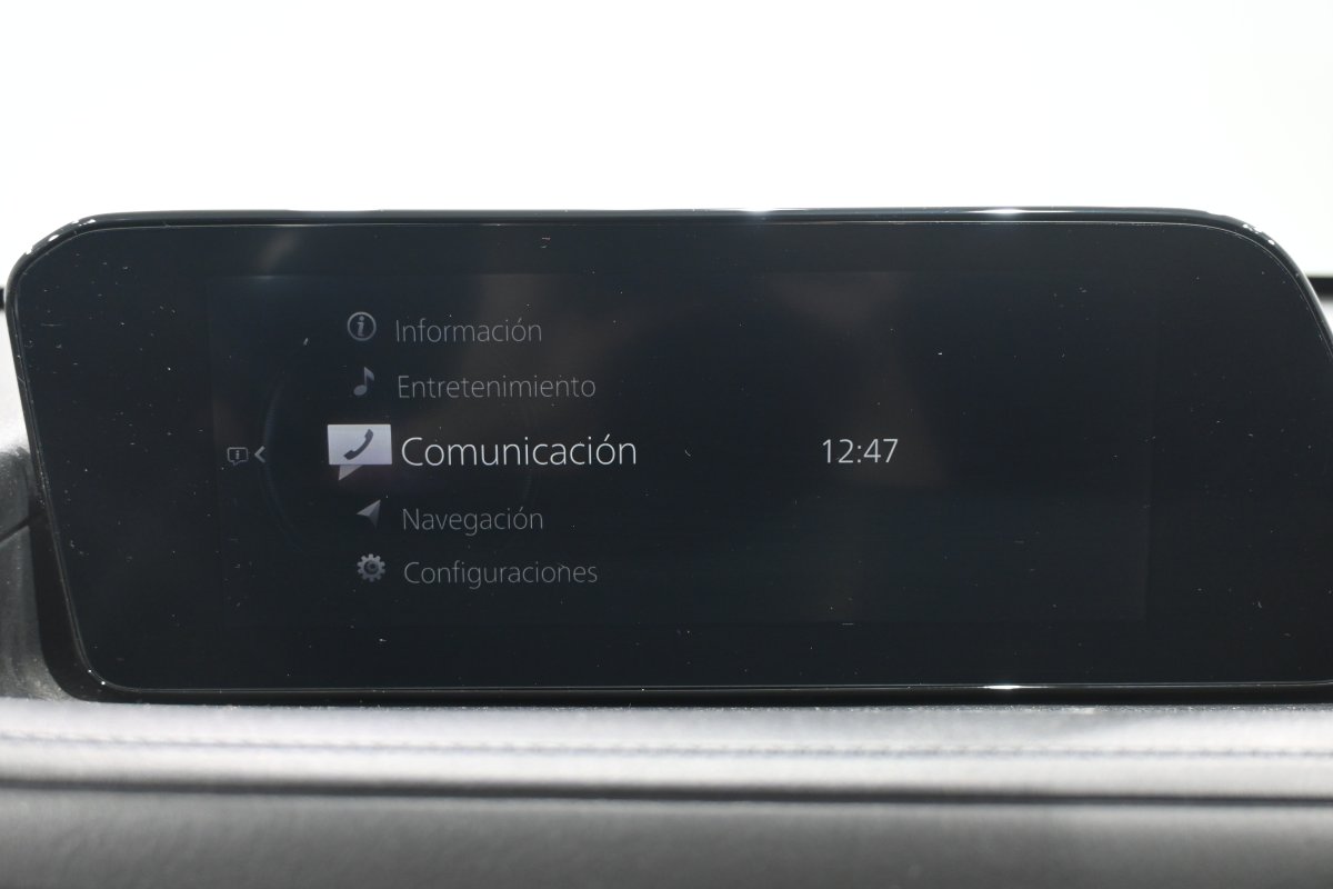 Foto Mazda CX-30 16