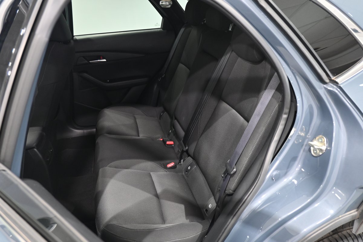 Foto Mazda CX-30 12
