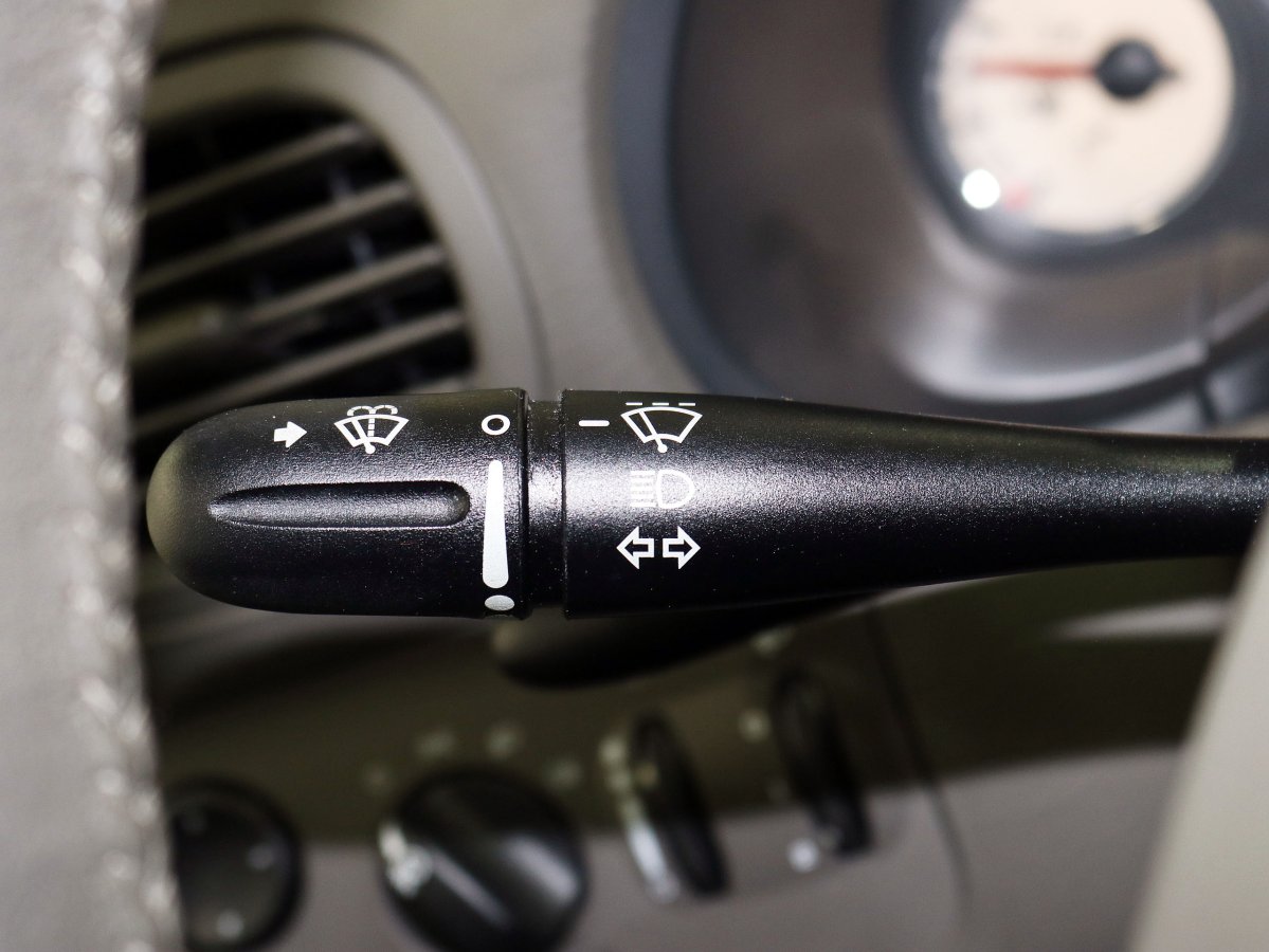 Foto Chrysler Grand 24