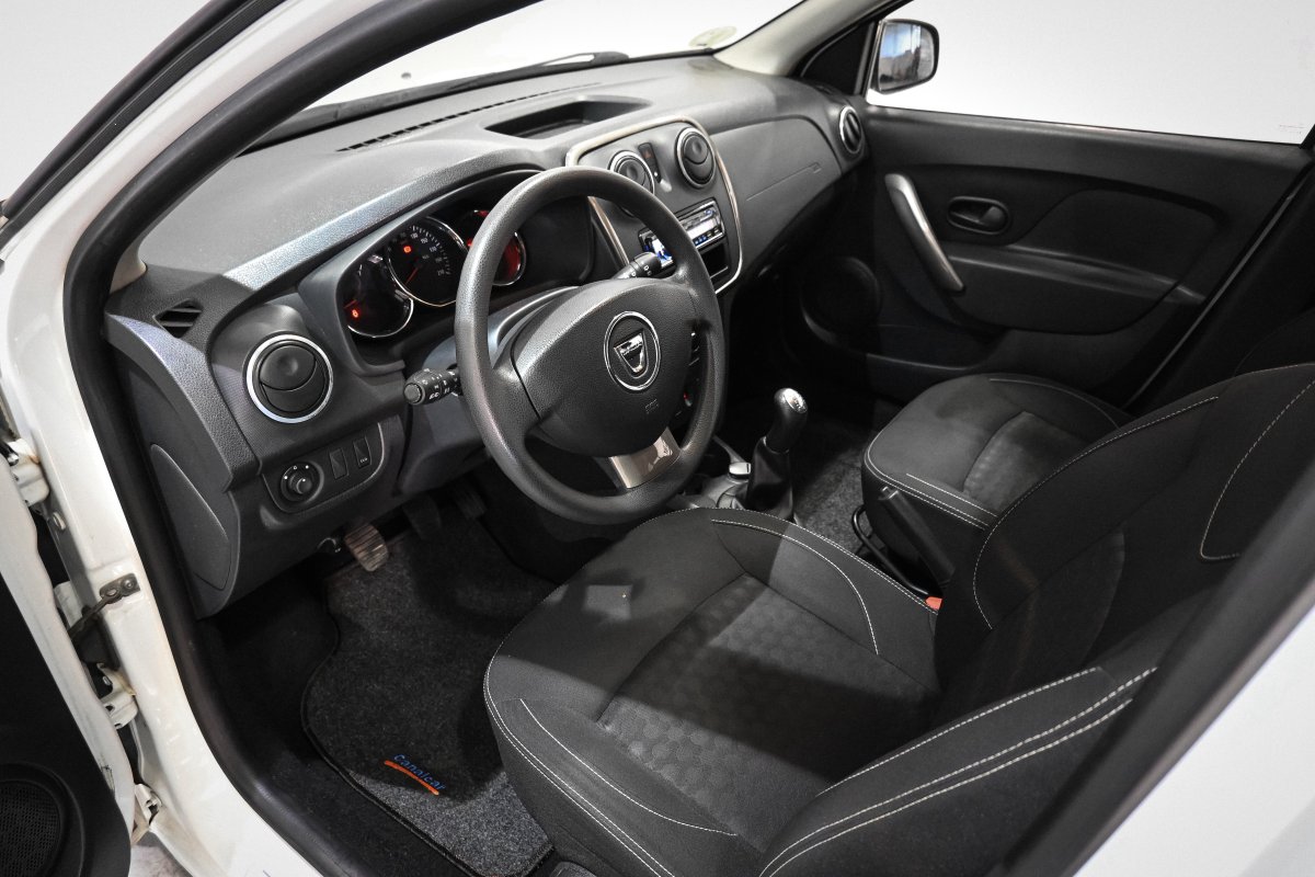 Foto Dacia Sandero 10