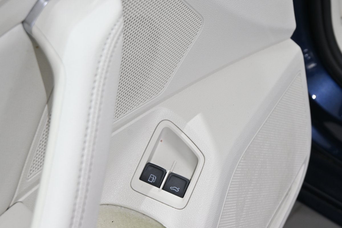 Foto Volkswagen Passat 31