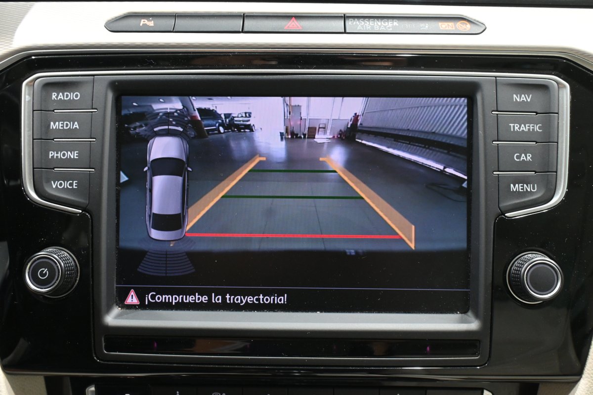Foto Volkswagen Passat 16