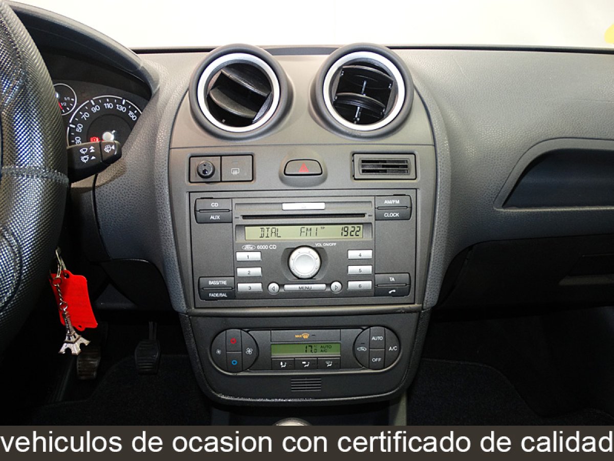 Foto Ford Fiesta 12