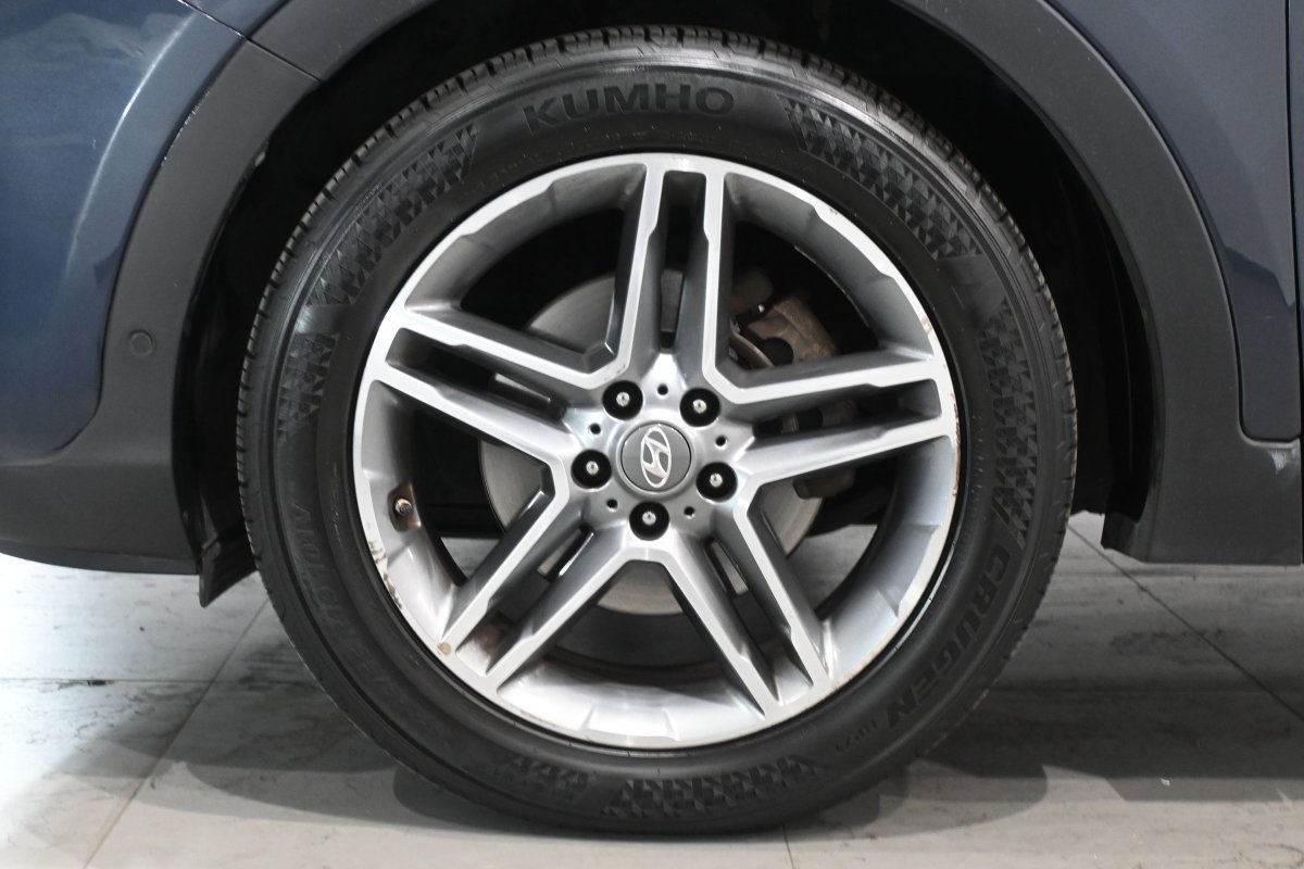 Foto Hyundai Santa 32