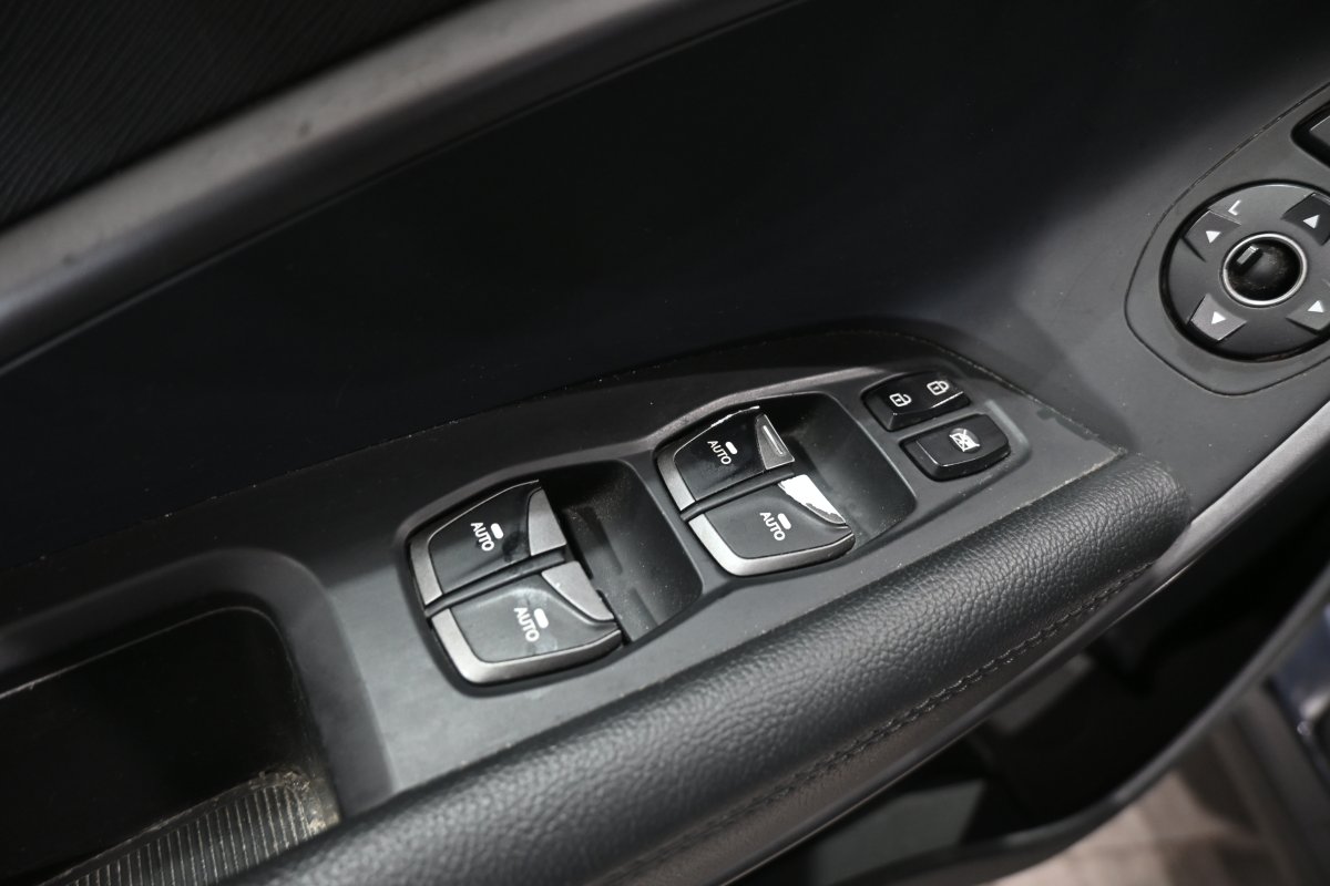 Foto Hyundai Santa 29