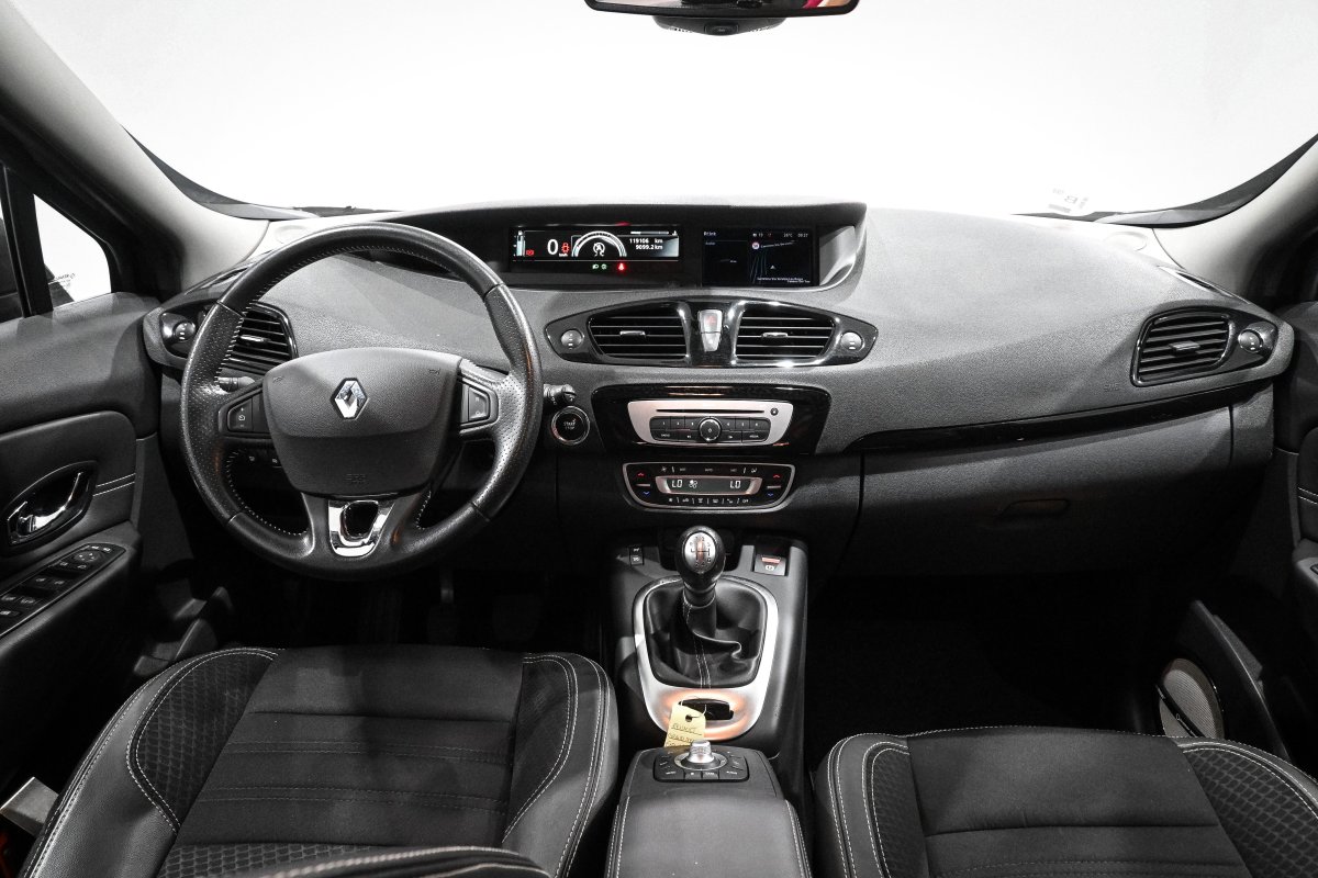 Foto Renault Grand Scenic 23