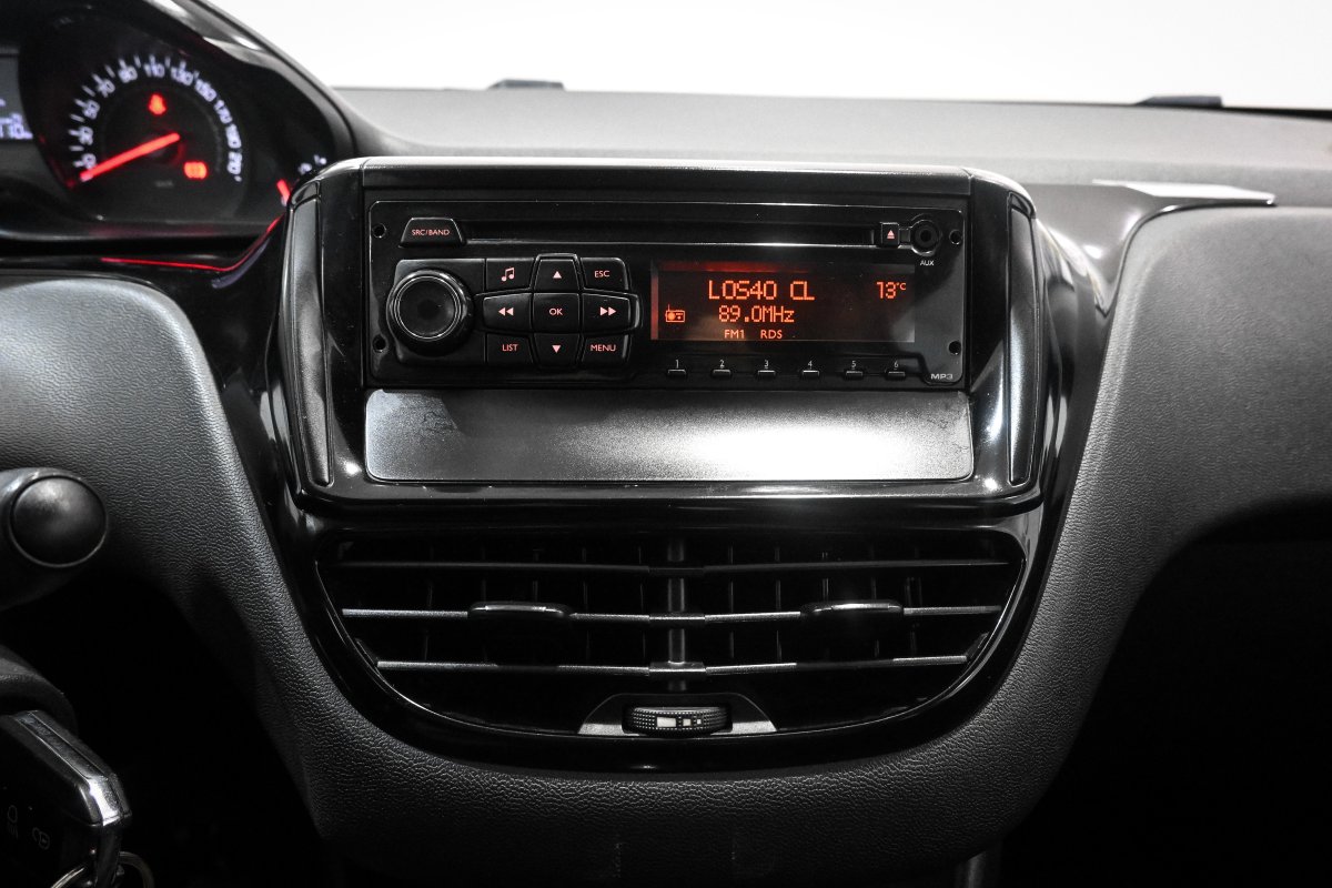 Foto Peugeot 208 14