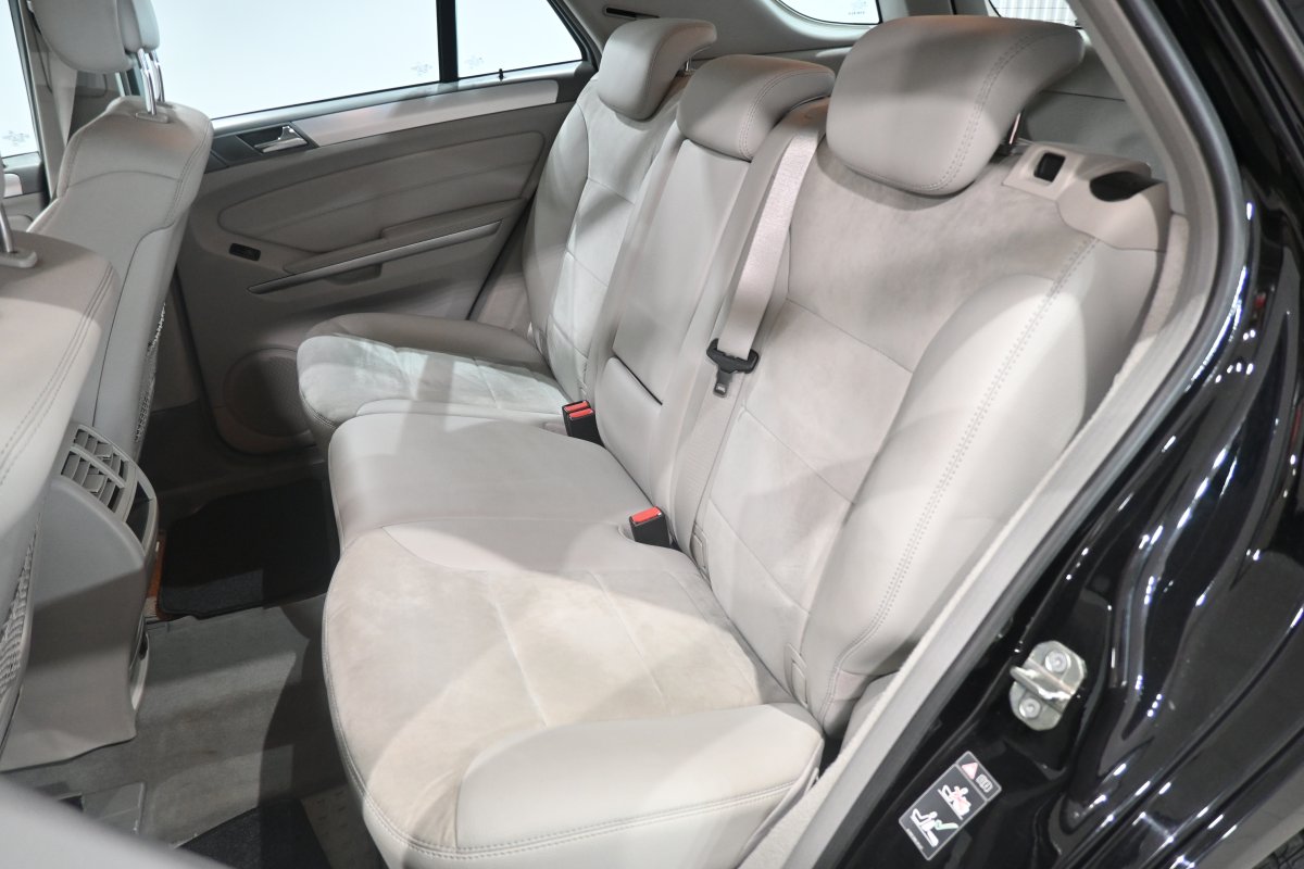 Foto Mercedes-Benz ML 11