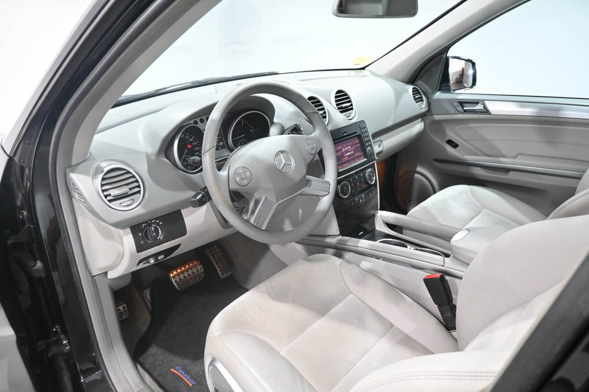 Foto Mercedes-Benz ML 9