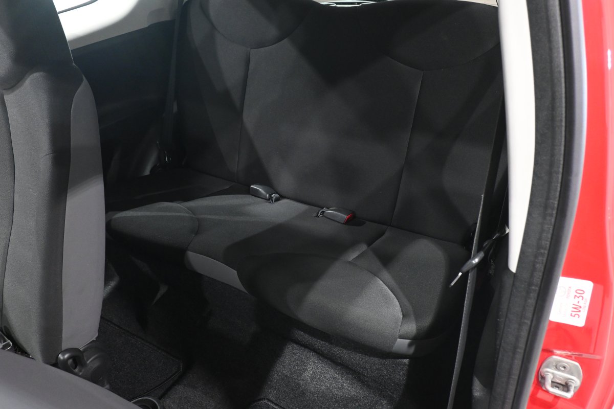 Foto Toyota Aygo 11
