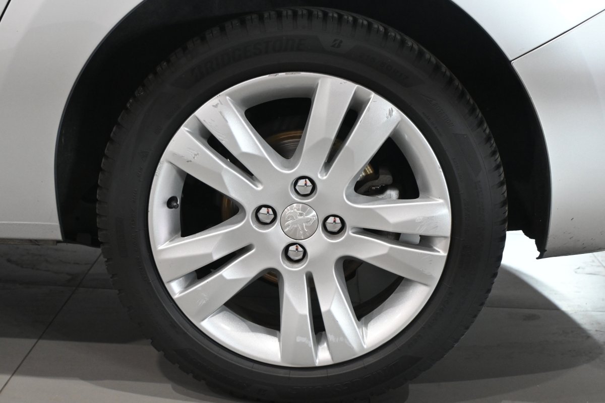 Foto Peugeot 5008 32