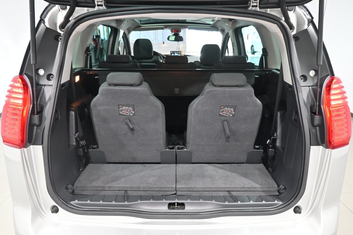 Foto Peugeot 5008 9