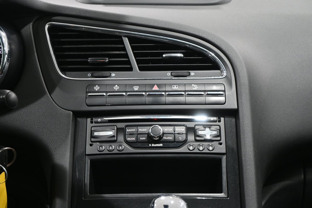 Foto Peugeot 5008 15