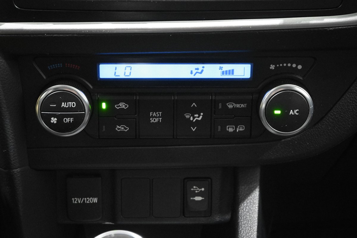 Foto Toyota Auris 16