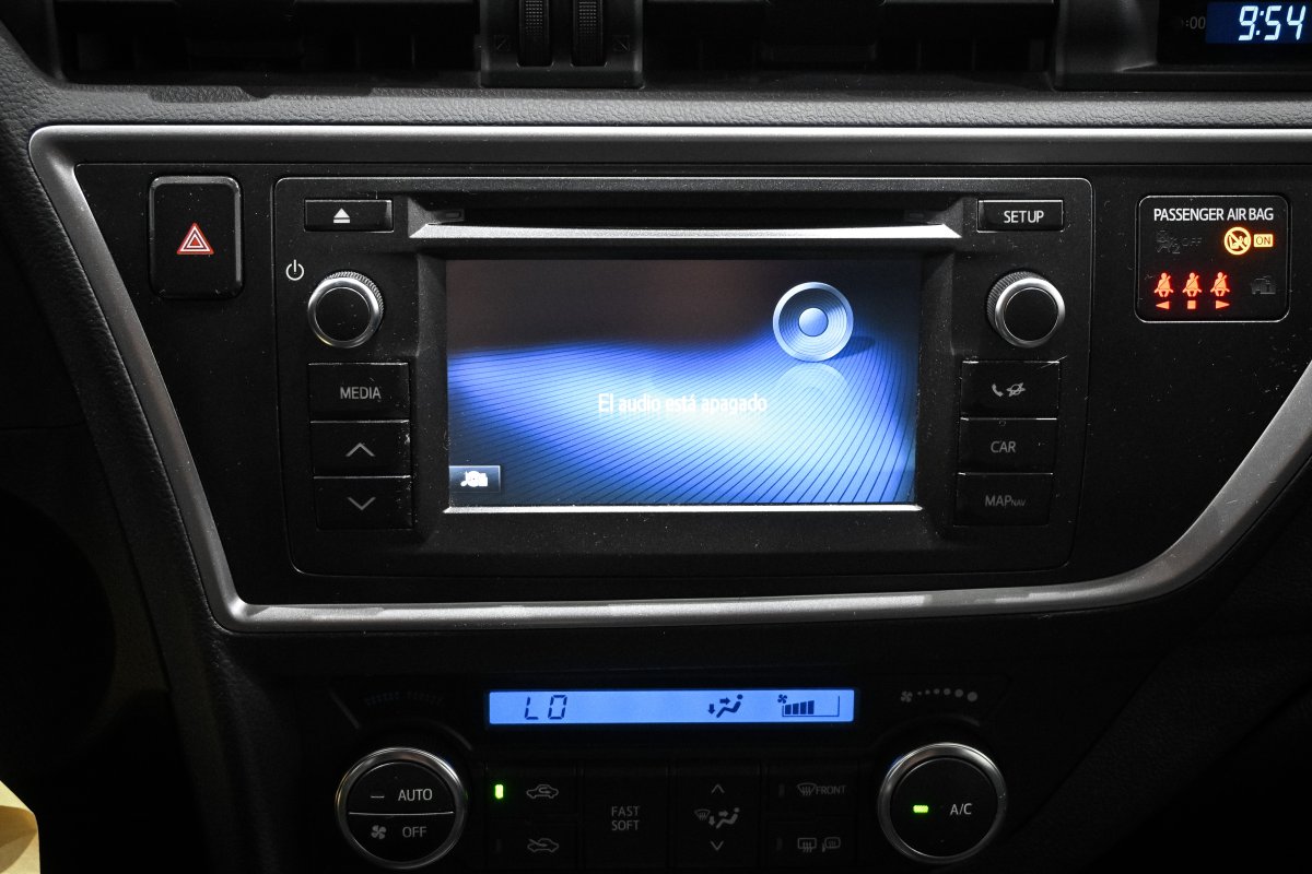 Foto Toyota Auris 14