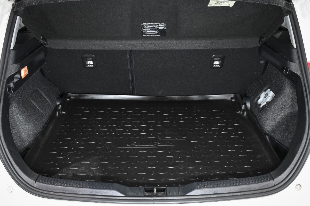 Foto Toyota Auris 8