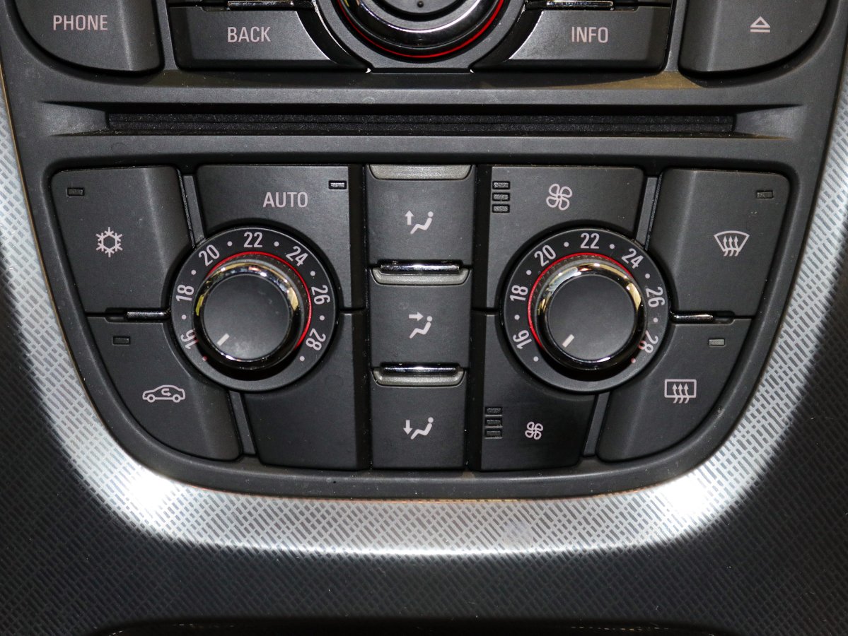 Foto Opel Astra 14