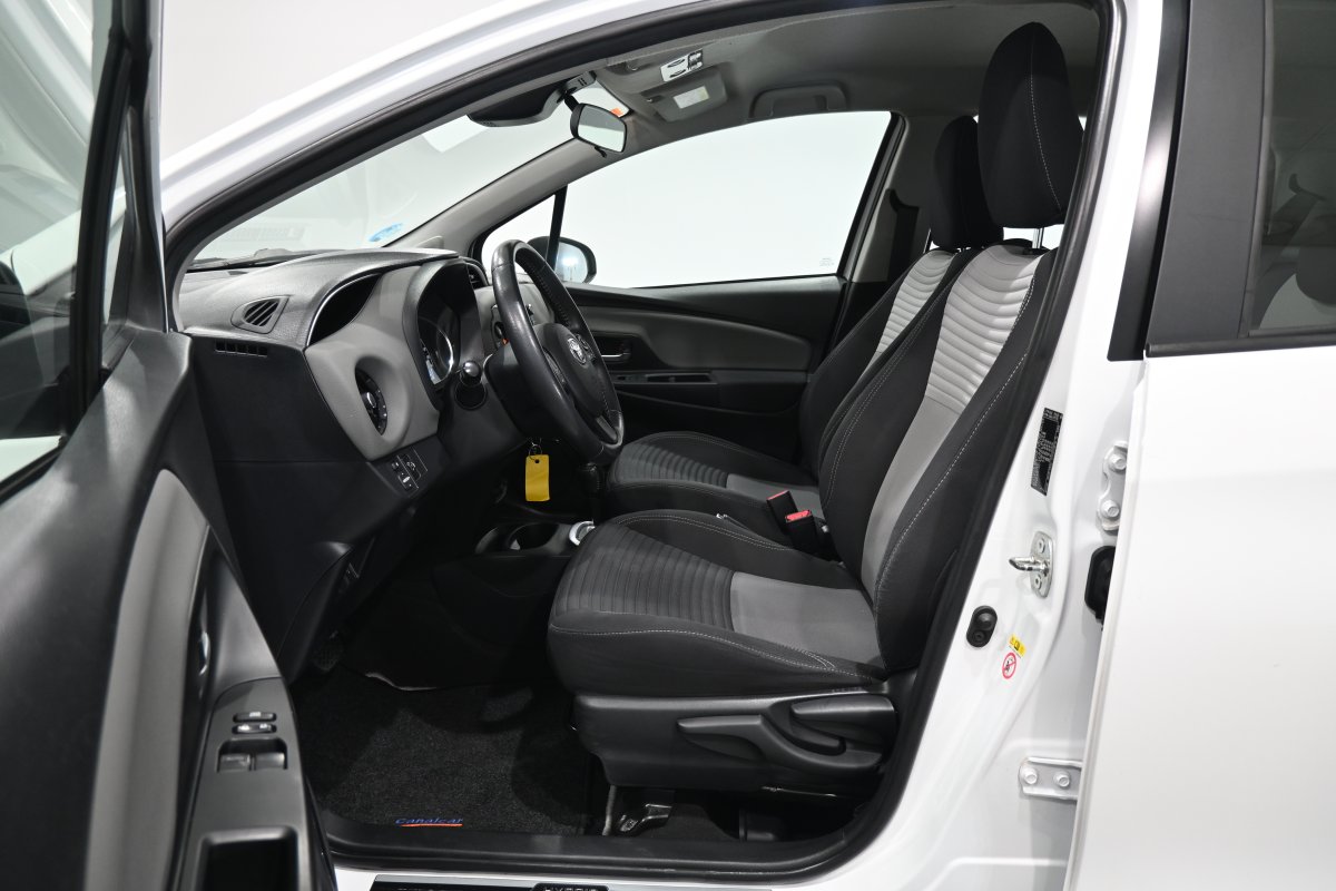 Foto Toyota Yaris 9