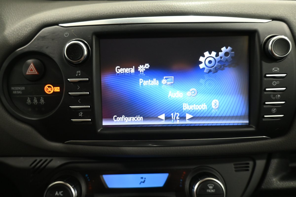 Foto Toyota Yaris 13