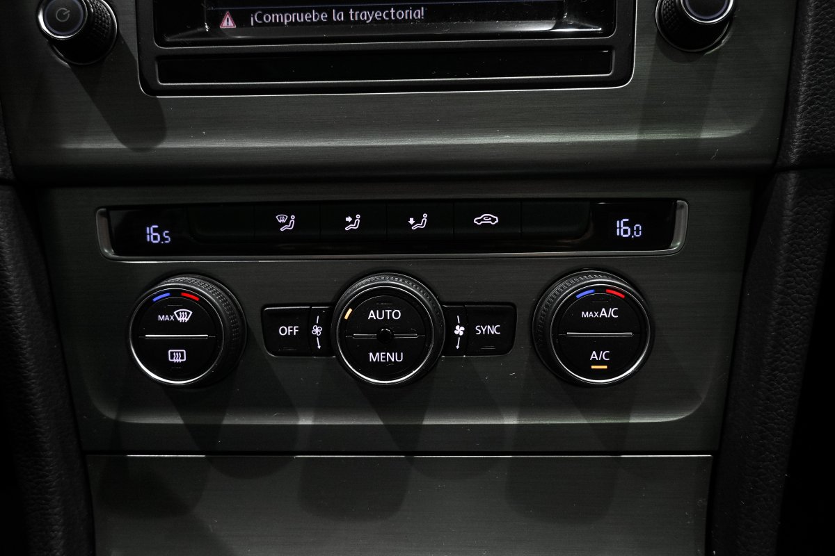 Foto Volkswagen Golf 16