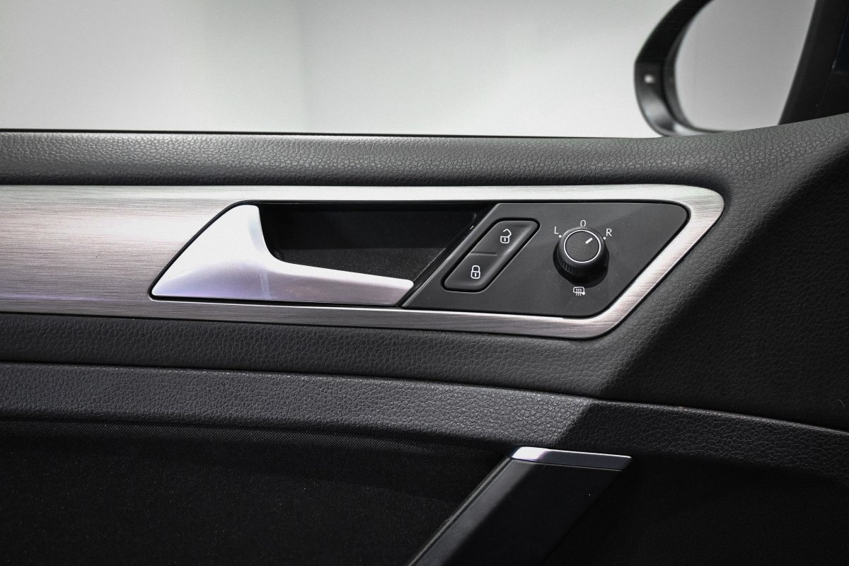 Foto Volkswagen Golf 31