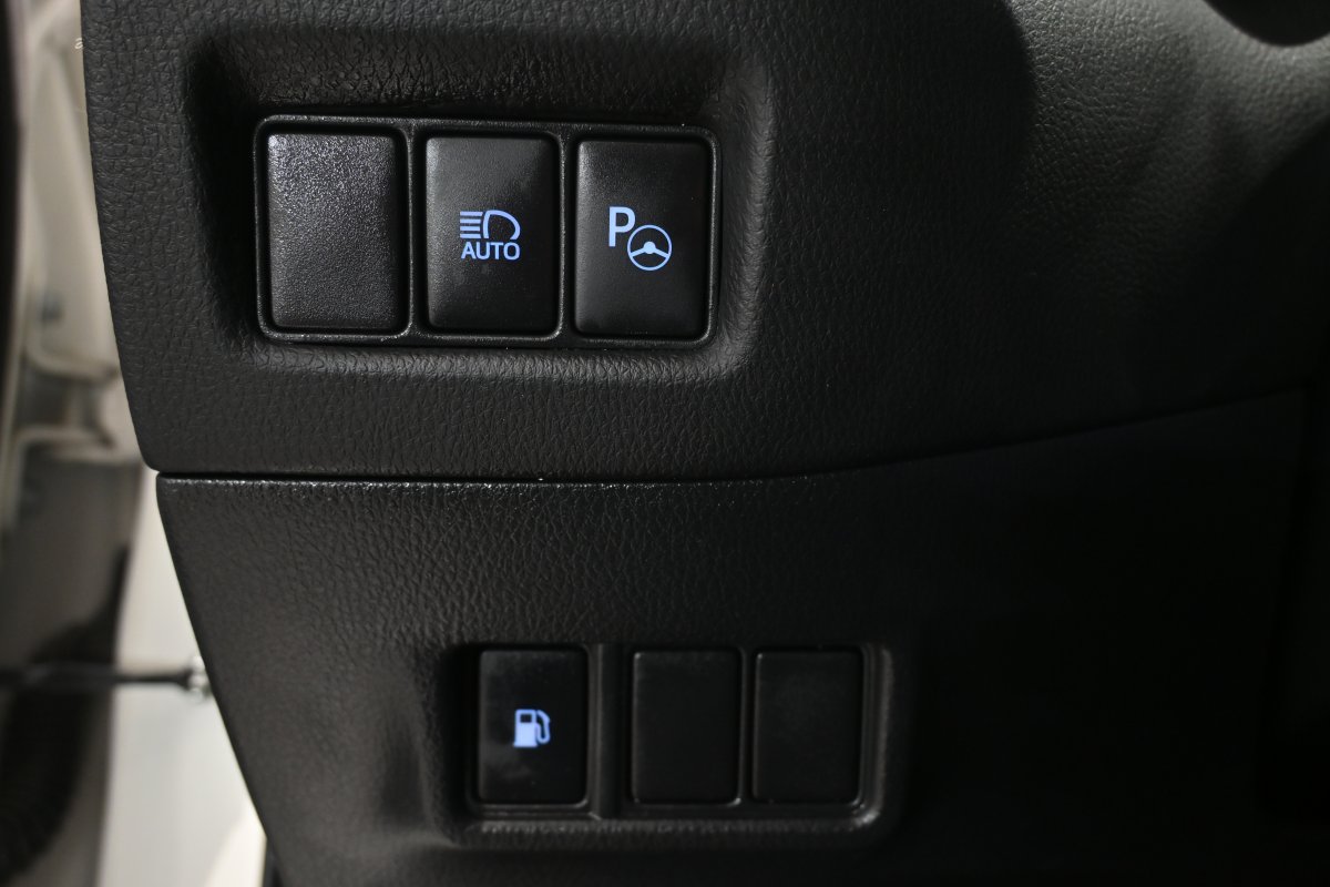 Foto Toyota C-HR 25