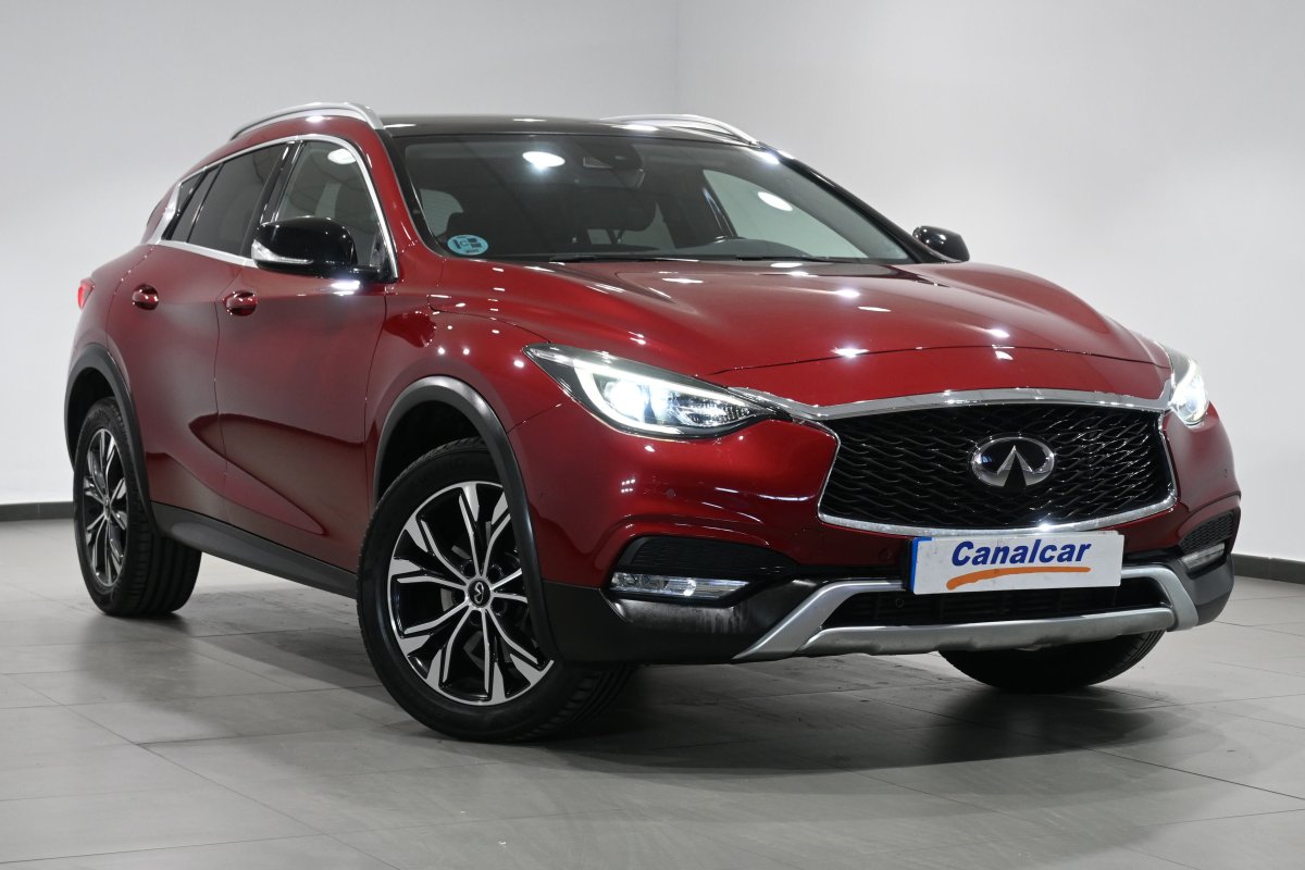 Foto Infiniti QX30 3