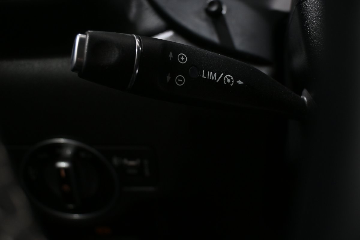 Foto Infiniti QX30 25