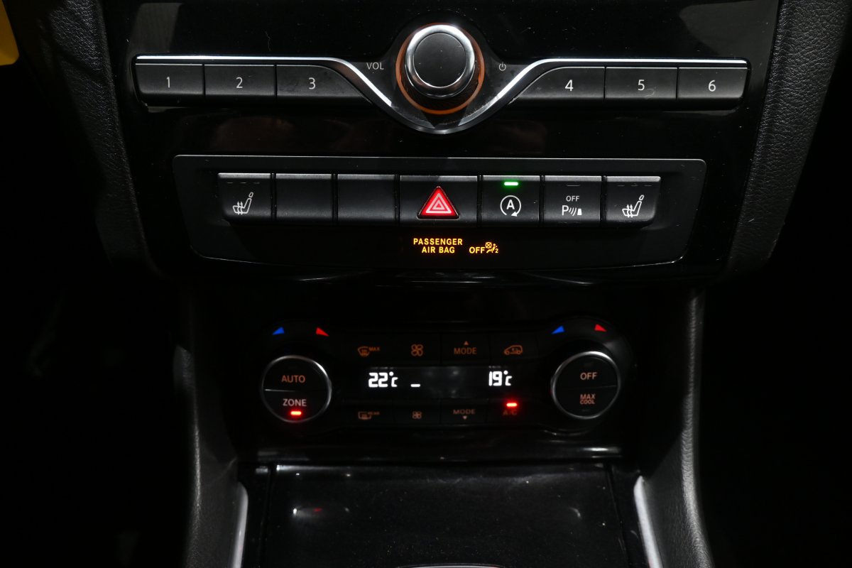 Foto Infiniti QX30 17