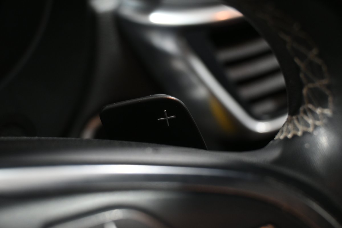 Foto Infiniti QX30 23