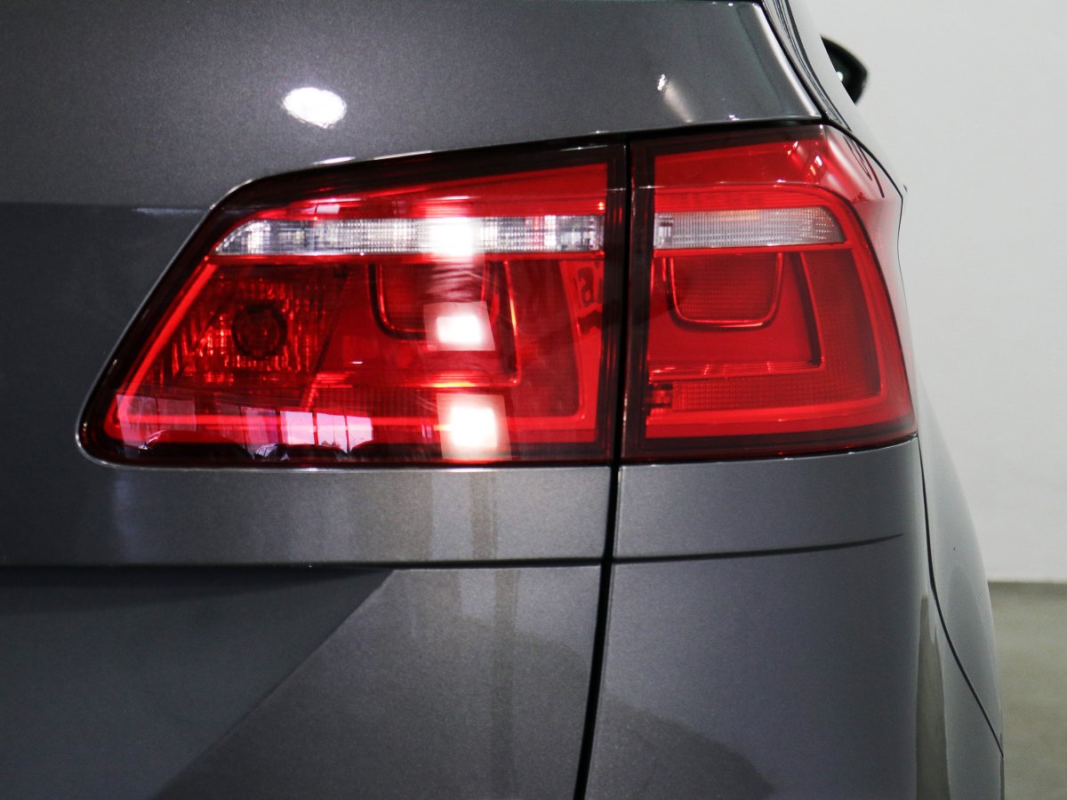 Foto Volkswagen Golf Sportsvan 10