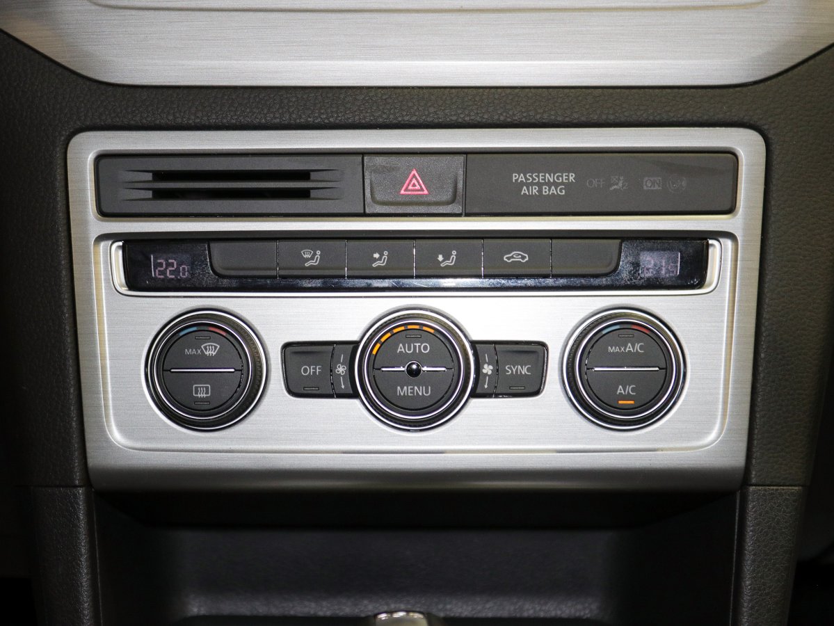Foto Volkswagen Golf Sportsvan 19