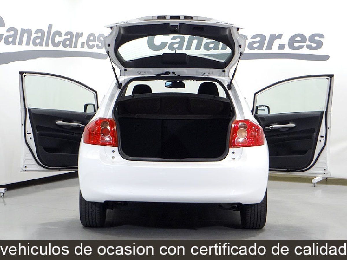 Foto Toyota Auris 7