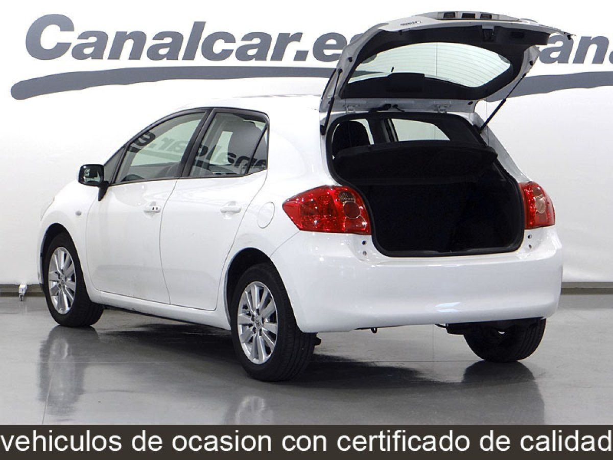 Foto Toyota Auris 8